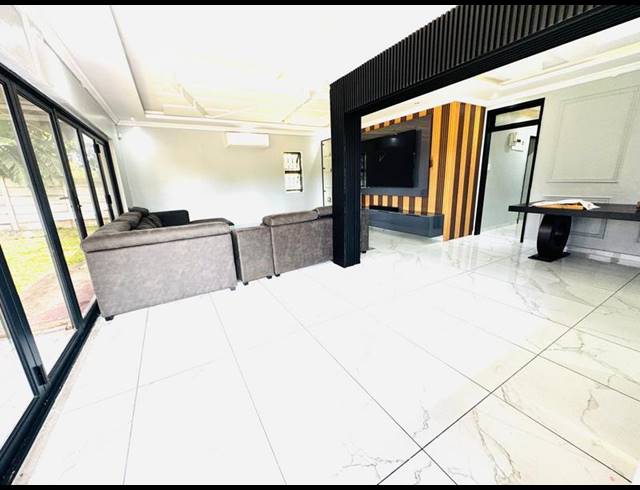 4 BEDROOM PROPERTY TO RENT IN MEER EN SEE